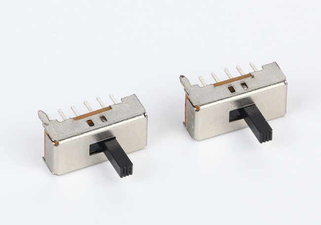 Toggle Switch Suitable for Multiple Environments