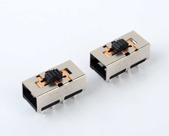 Toggle Switch With Good Isolation